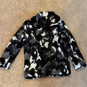 Love Tree Camo Teddy Jacket